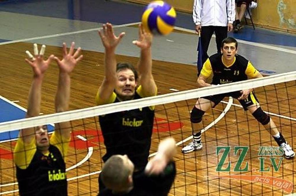 «Ozīši» uzvar rakveriešus