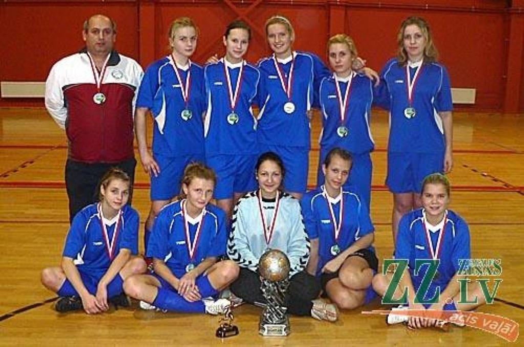 Kalnciema futbolistes uzvar Igaunijā