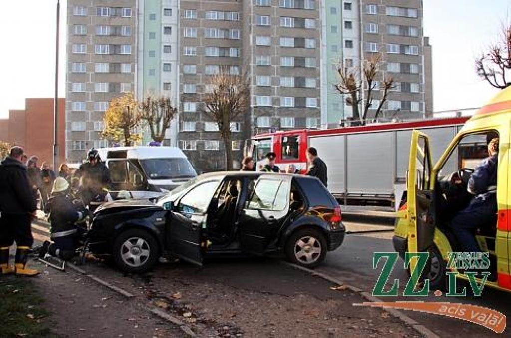 Sadursmē cieš divas sievietes