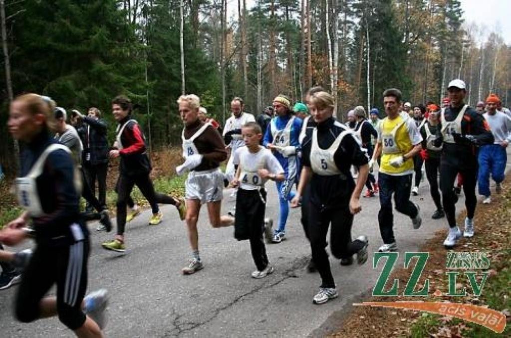 Noskaidroti Ozolnieku pusmaratona uzvarētāji