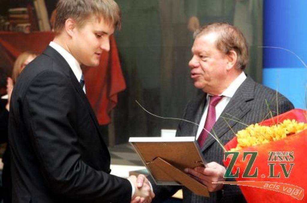 Jelgavniekam «Grindex» stipendija