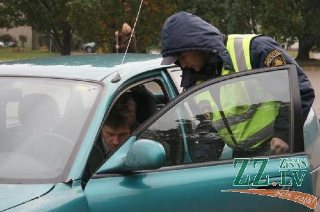 Par nepiesprādzēšanos sodīti vairāk nekā 2100 jelgavnieku