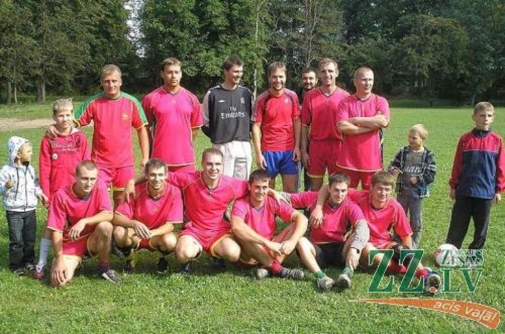 Sadalītas Pierobežas turnīra trofejas