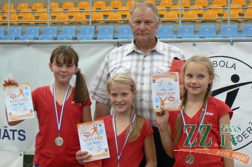«TIO» volejbuma medaļnieki