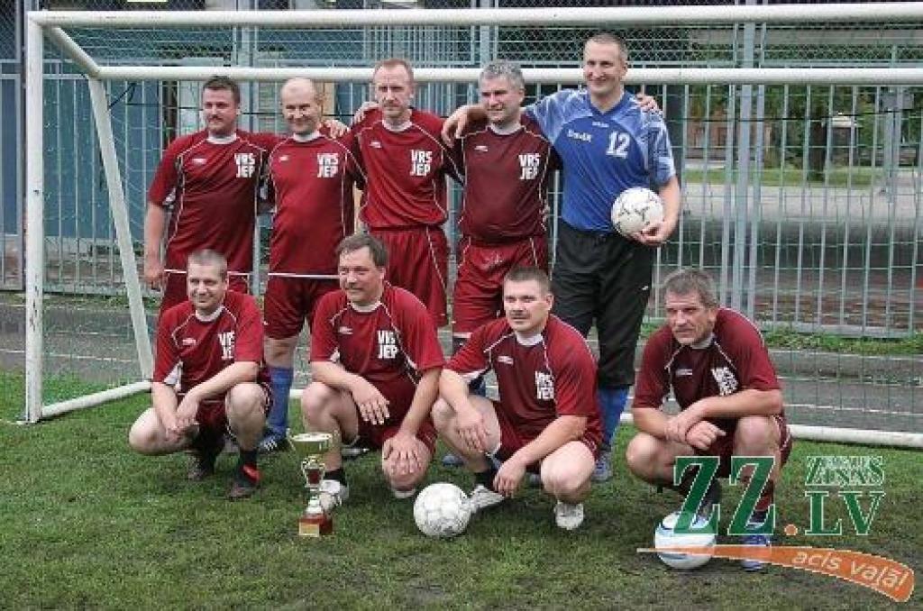 Robežsargi revanšējas futbola laukumā