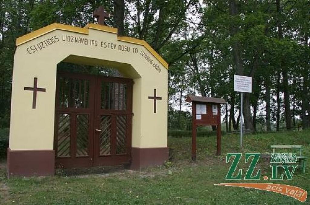 Kapsētās atjaunos zvanu torņus