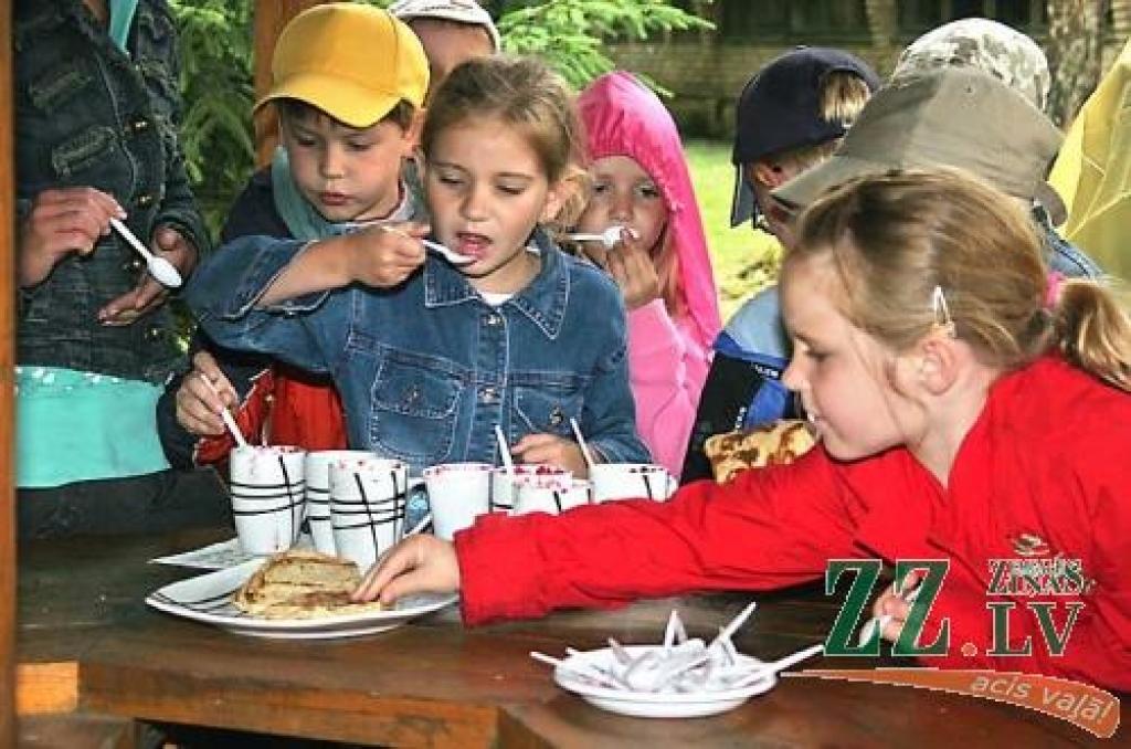 Lediņos iepazīst mežu