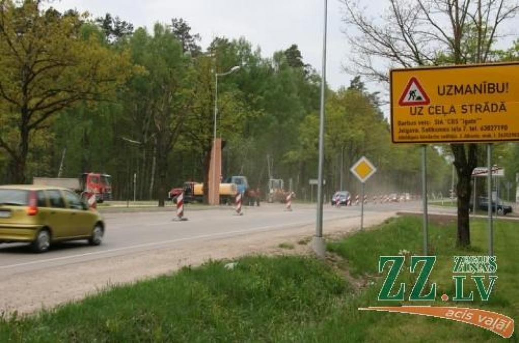 Slēgs satiksmi ceļu rekonstrukcijas laikā