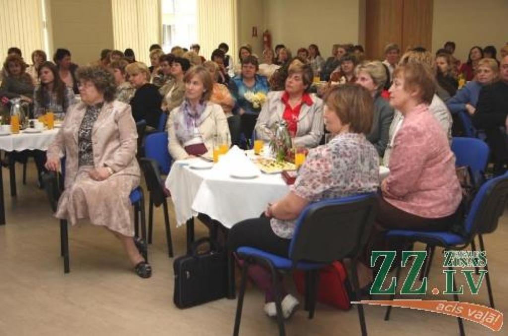 Godina radošo darbu laureātus