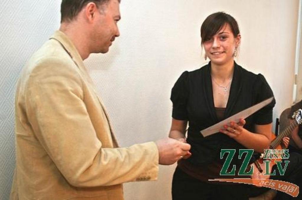 Noskaidroti reklāmu konkursa laureāti
