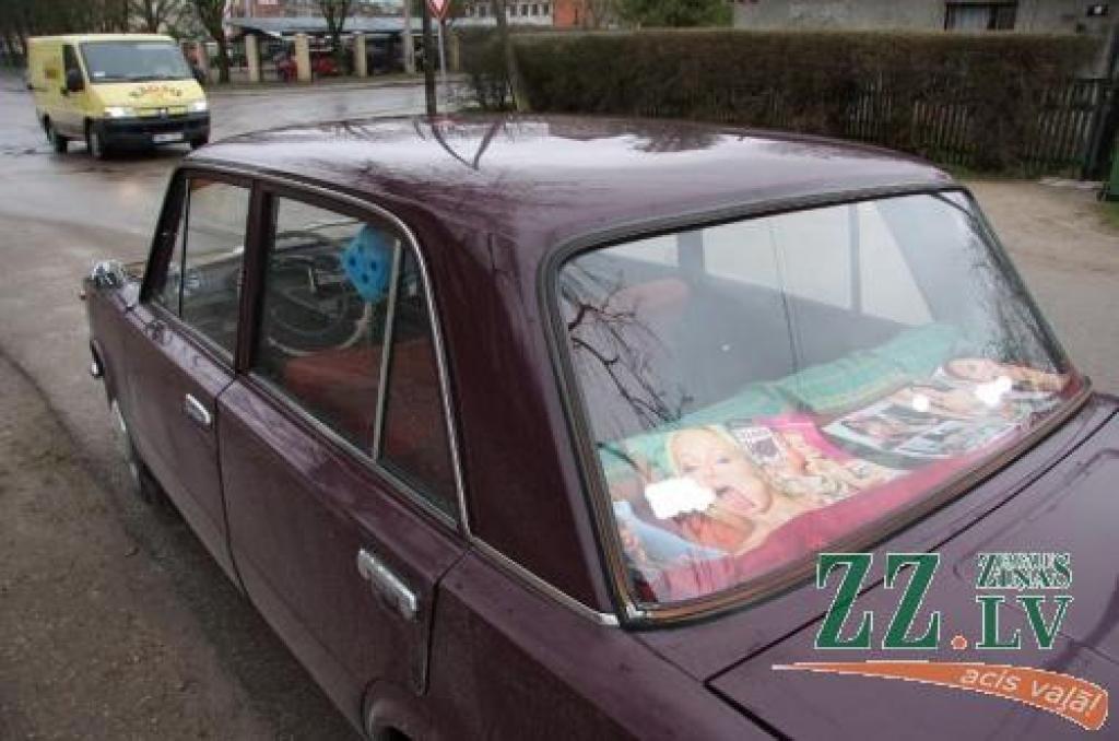 Par «pornoizstādi» automašīnā sodīt nevar