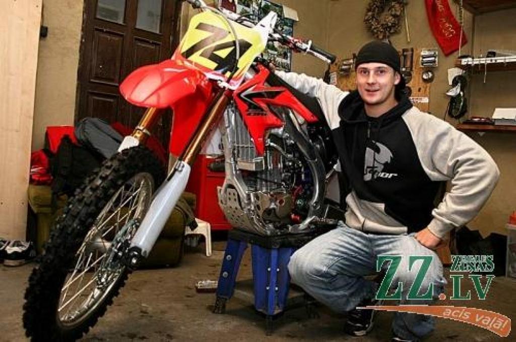 Šteinbergam MX3 pirmie punkti