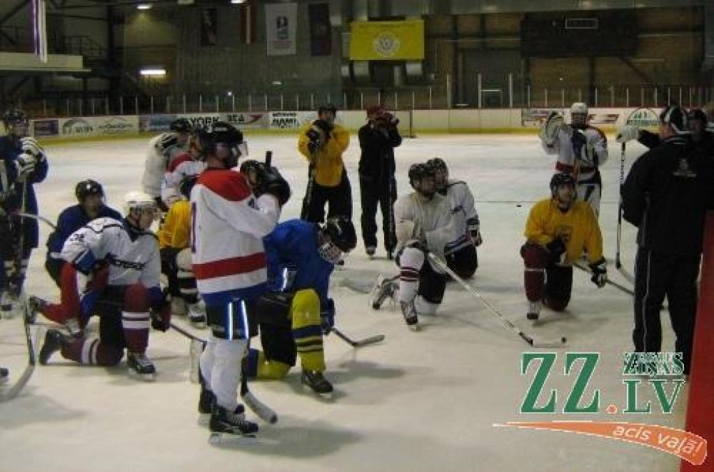 Stājhokejs. Latvijas izlase ar jelgavniekiem sastāvā dodas uz pasaules čempionātu