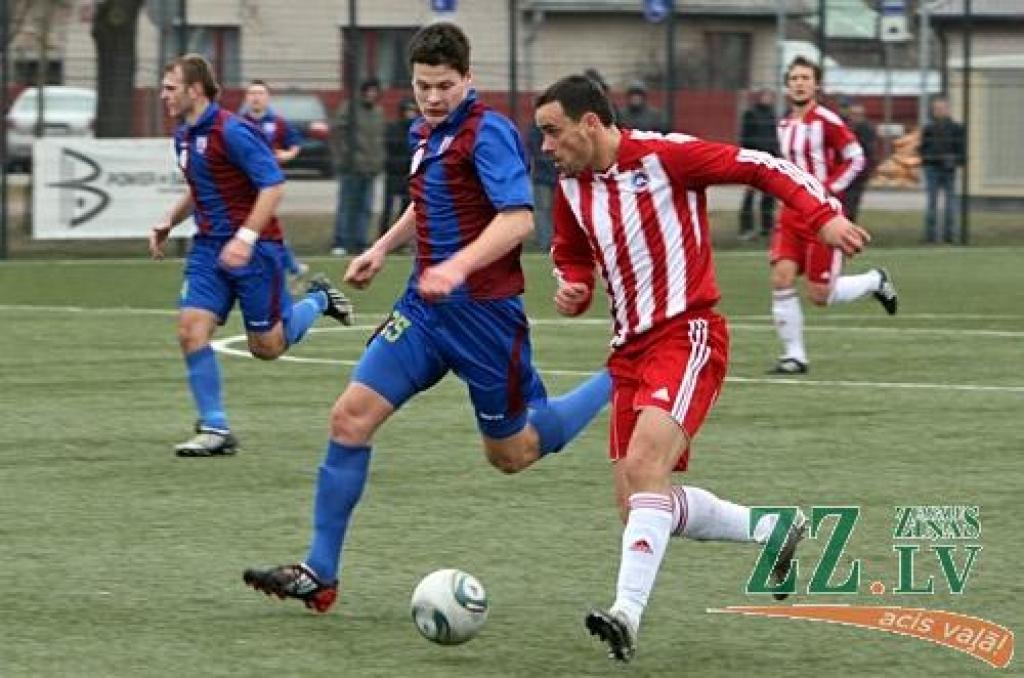 Futbols. Virslīgas čempionātu FK «Jelgava» sāk ar 0:2 zaudējumu «Liepājas metalurgam» (ar foto)