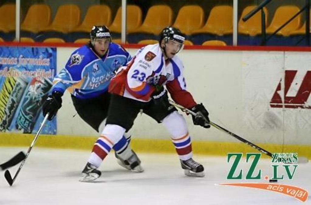 Hokejs. Savā laukumā «Ozolnieki/Monarch» pret «JLSS/Zemgale» izdodas revanšēties – 4:2