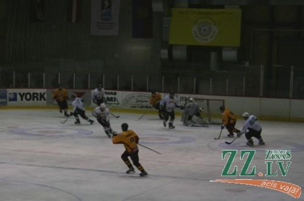 Hokejs. ZAHL čempionāta līderi – komanda «Mītava» (papildināta ar 07.02.12 spēles foto)
