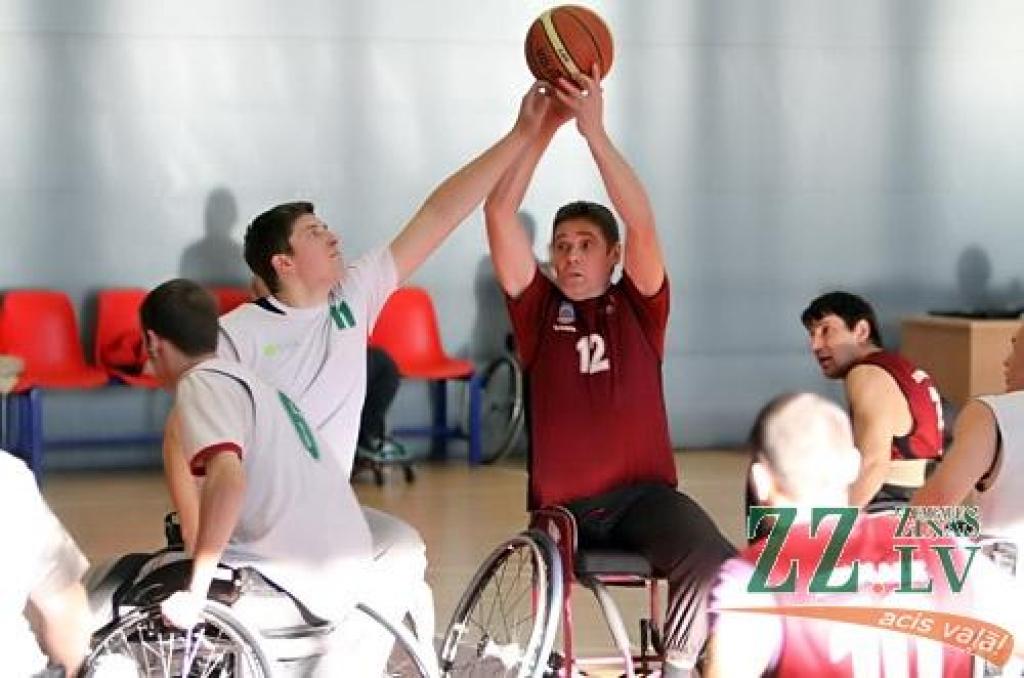 Ratiņbasketbols. Zemgales komanda uzvar abās Jelgavas kārtas spēlēs (ar foto)