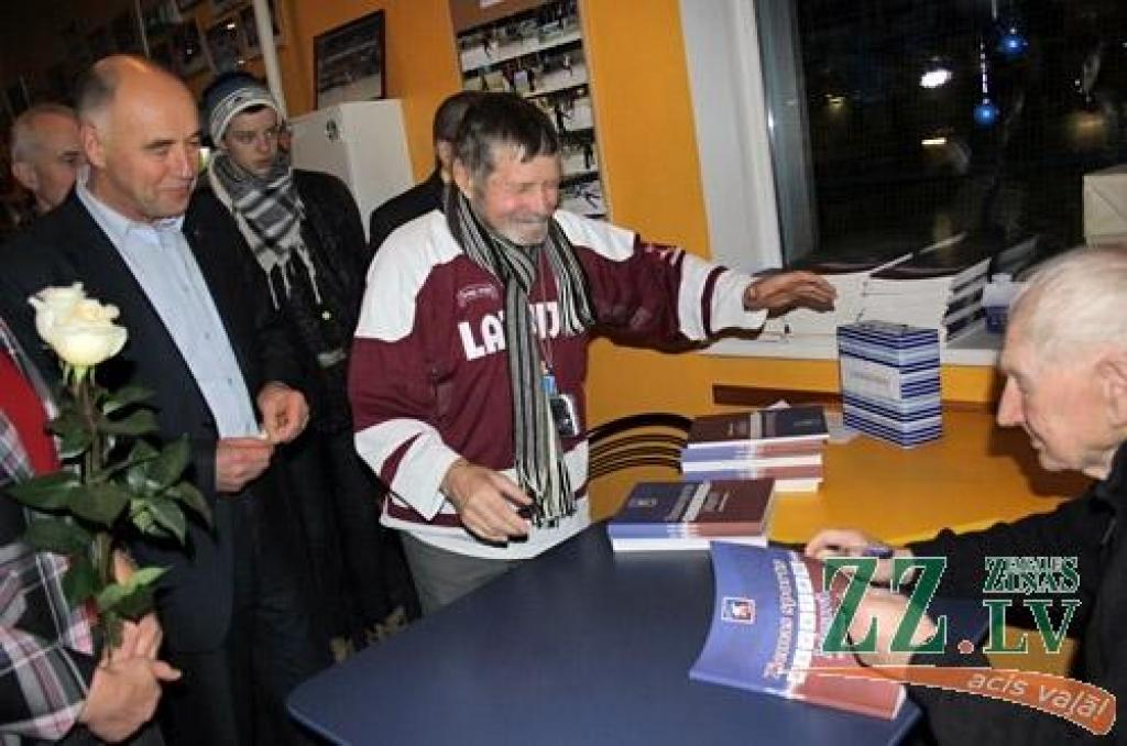 Aleksandrs Balss cer, ka jaunieši turpinās rakstīt sporta vēsturi