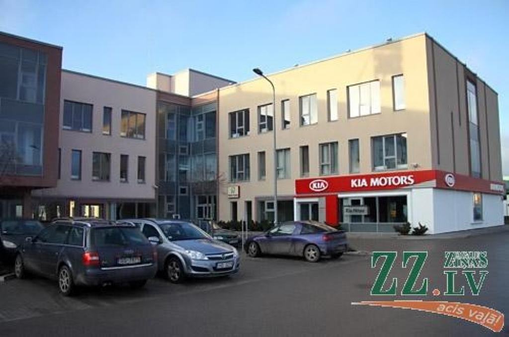 Jelgavā atkal ienāk jaunu auto tirgotājs
