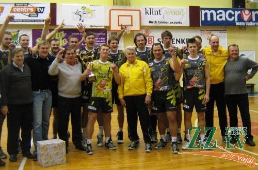 Volejbols. «Poliurs/Ozolnieki» izcīna Latvijas kausu