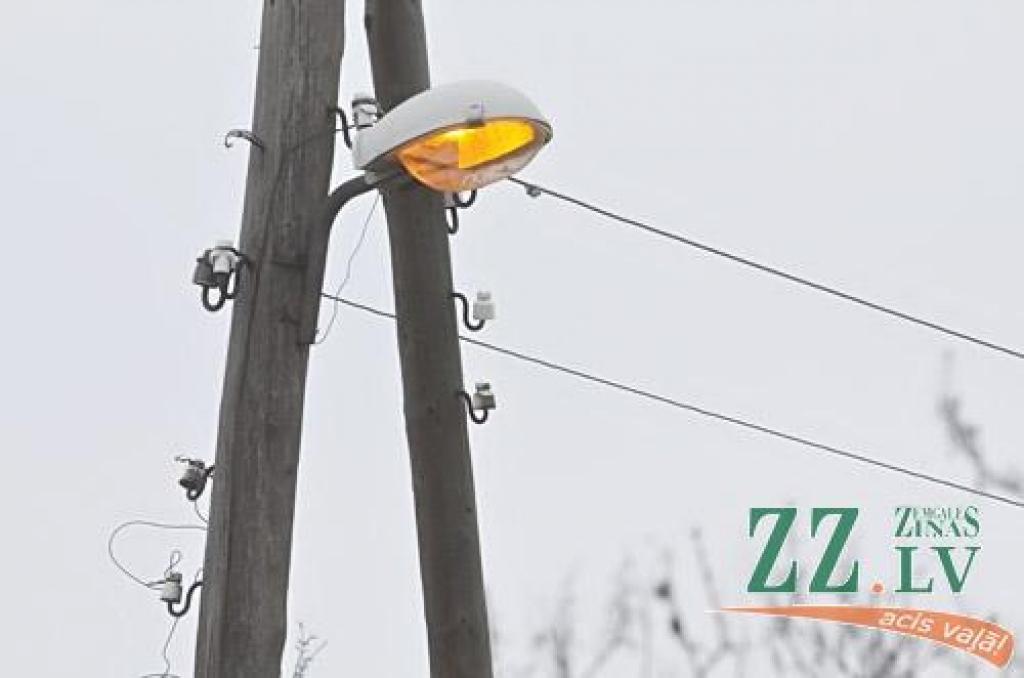 Jelgavas ielu laternu uzturēšana – teju uz pusi dārgāka nekā līdz šim