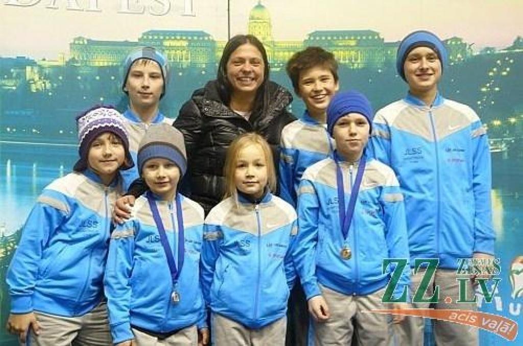 Šorttreks. Šorttrekisti turpina pārvest medaļas, šoreiz no Ungārijas