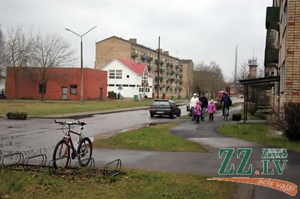 Ceturtdien «Zemgales Ziņās»: Parādu likums par labu bankām, nevis pakalpojumu sniedzējiem; atsaka palīdzību slimnīcā