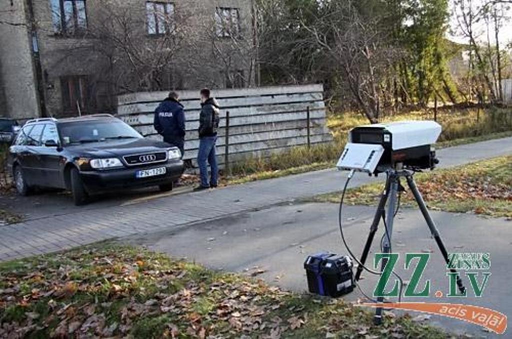 Jauni fotoradari Jelgavā vēl netiek uzstādīti