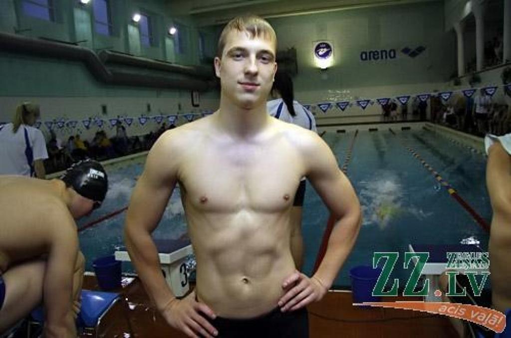 Peldēšana. Latvijas sprinta čempionātā mājiniekiem sudrabs un bronza
