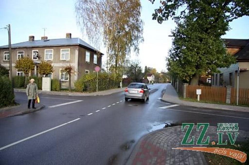 Ceturtdien «Zemgales Ziņās»: Bailēs par savu un gājēju drošību; skolēnu brīvlaika (ne)iespējas