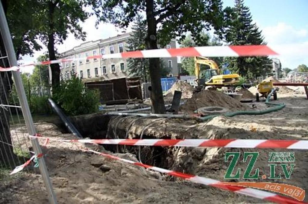Ekspertīzes slēdziens par traģiski bojāgājušo būs oktobra sākumā; krustojumā atsāks darbu