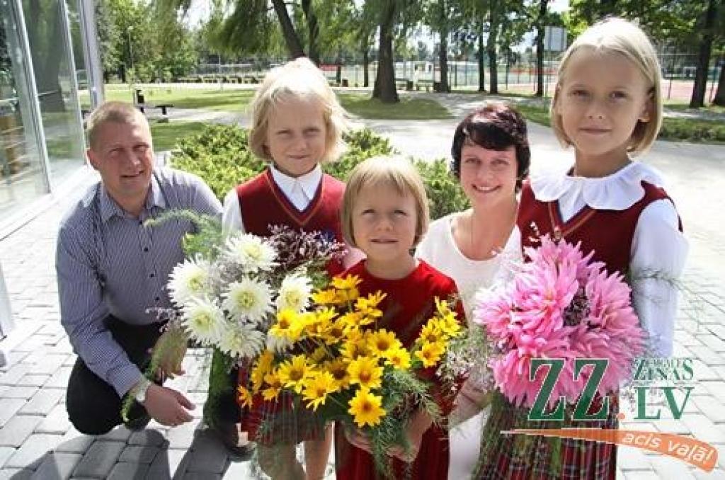 Ceturtdien «Zemgales Ziņās»: Forma neierobežo, bet saliedē; arheologi uz Raiņa ielas pašdarbniekiem lūkojas ar aizdomām