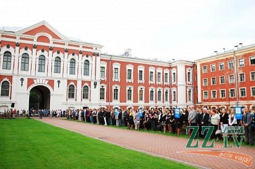 1235 jaunieši kļūst par studentiem