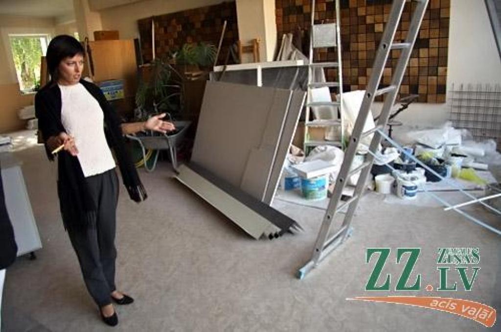 Ceturtdien «Zemgales Ziņās»: no lidlauka «pacēlušies» 247 tūkstoši latu, vainīgos nemeklē; celtnieku dēļ bērnudārzi durvis vērs vēlāk
