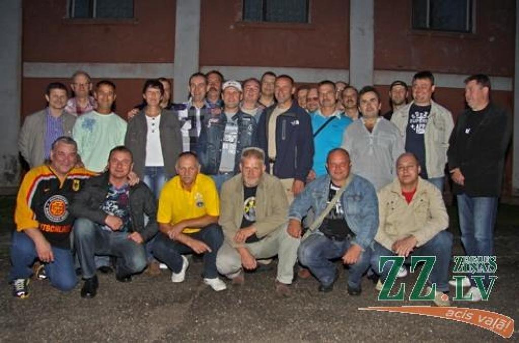 Jelgavas rota svin Latvijas neatkarības atjaunošanu
