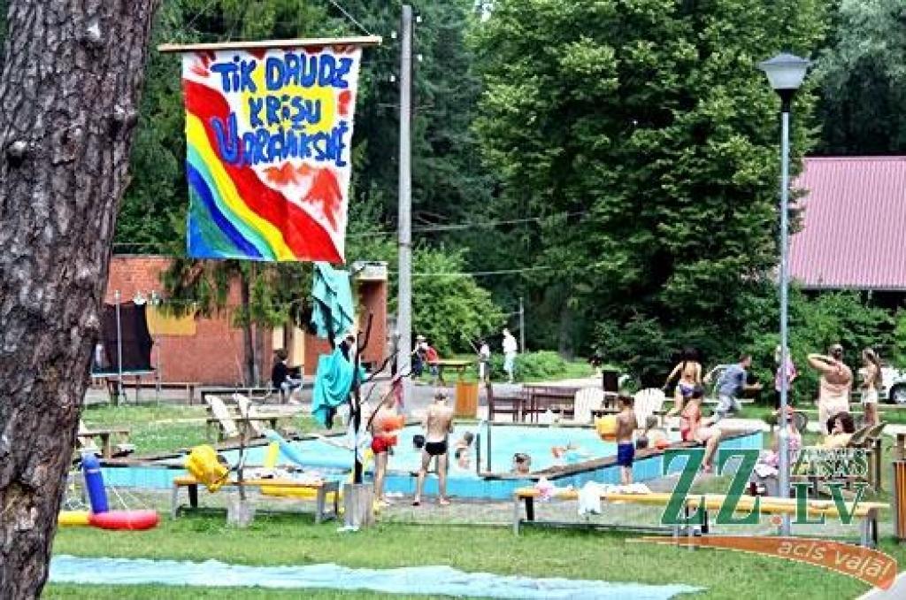 «Lediņos» taps skatuve