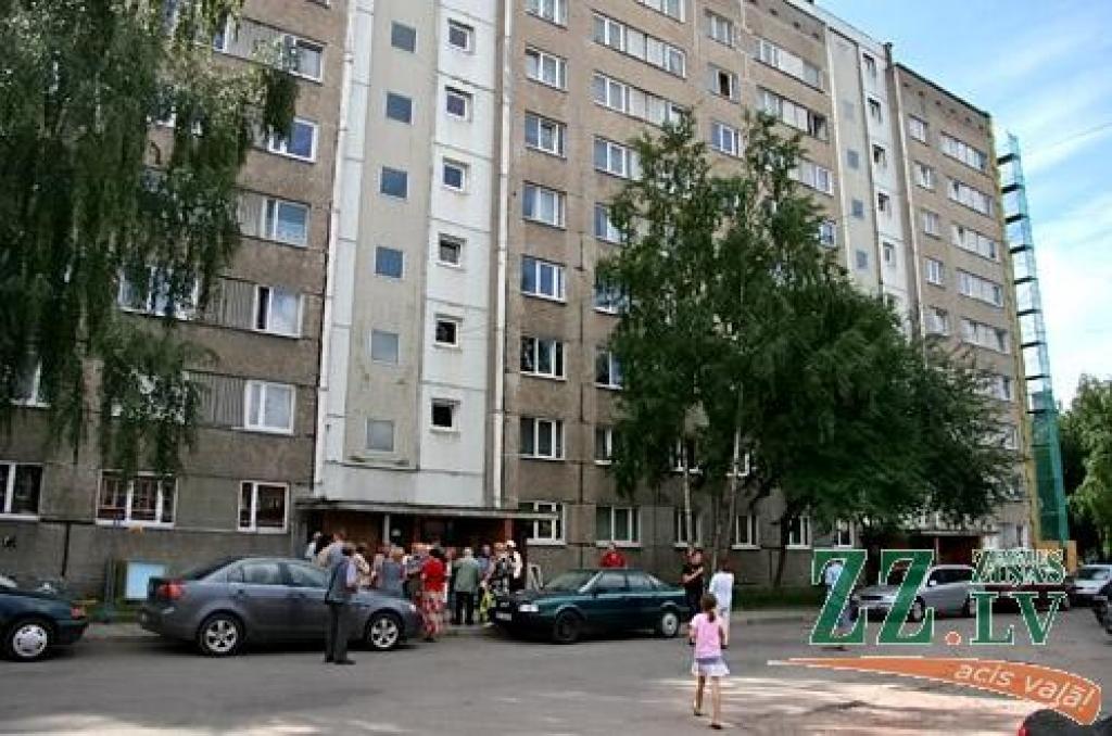 Dome savu dzīvokļu parādus nemaksās