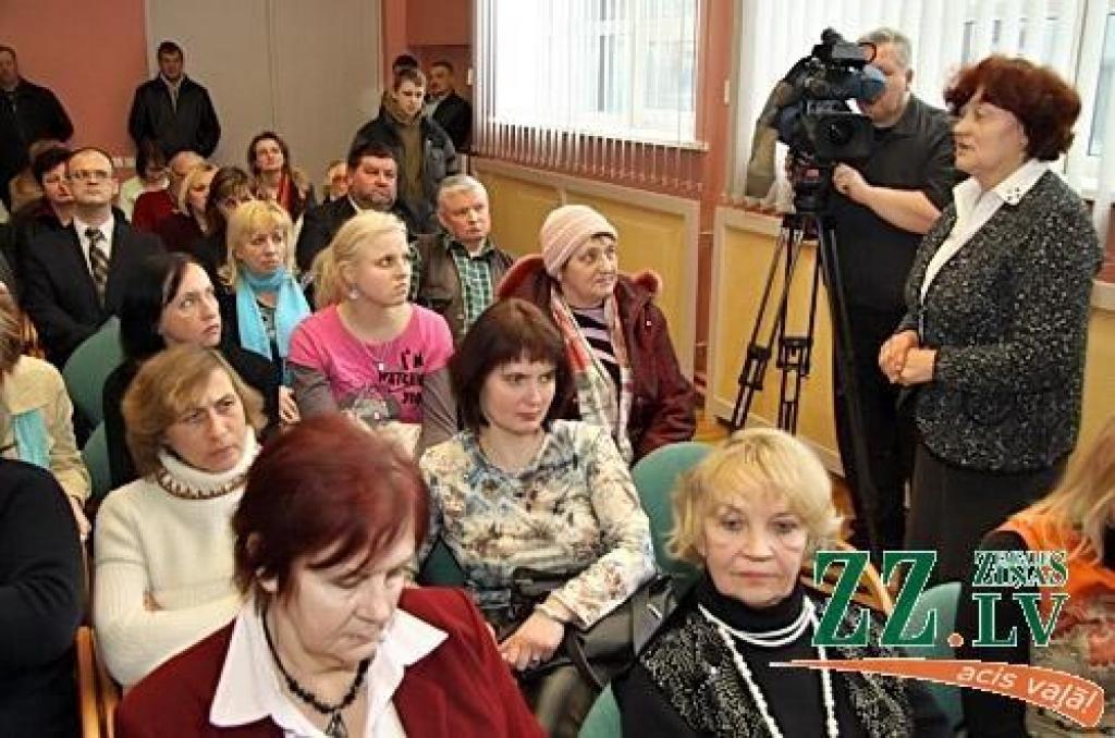 Iedzīvotāju sanāksmei atvēl telpas Vilcē; novada pašvaldības zāle pēkšņi aizņemta