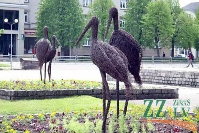 Jelgavas izrotāšana ar ziediem un puķupodiem šogad izmaksās 17 118 latus