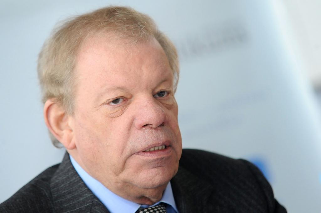 Lipmans gatavs valdībai atklāt savu investoru