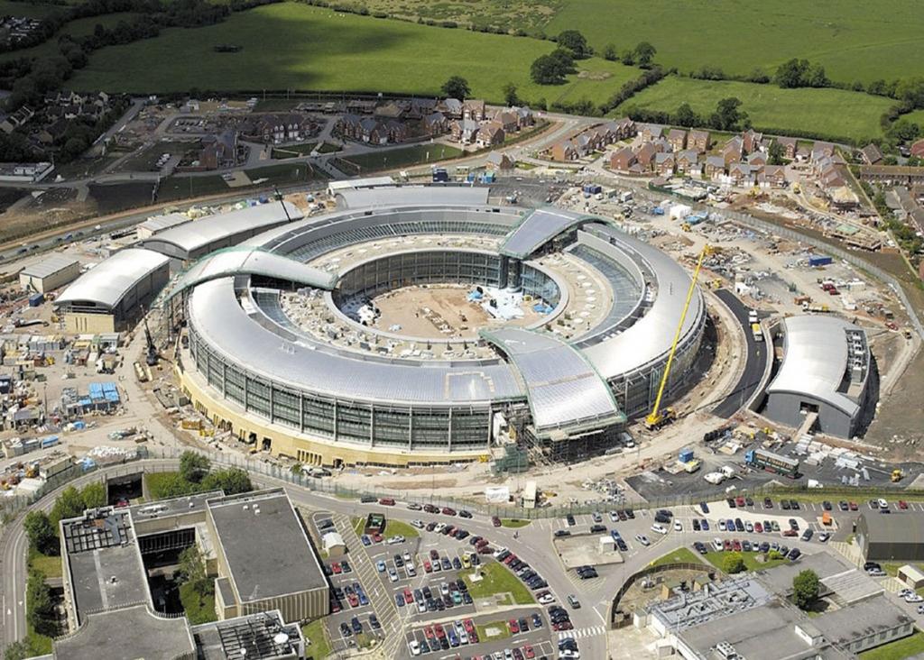Izspiegošanas internetā skandāls turpinās - briti izseko savus pilsoņus ar ASV starpniecību