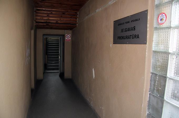 Jelgavas un Zemgales prokurori pārcēlušies uz jaunām telpām Atmodas ielā