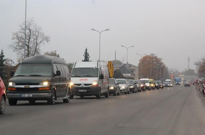 Piektdienas vakarā Lietuvas šosejā veidojas sastrēgums (ar foto)