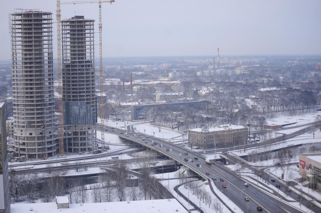 Pēc traģiskā negadījuma aptur Z-Towers būvniecību