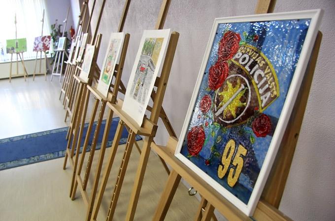 Aptauja: 60 procenti Jelgavas un tuvējo novadu iedzīvotāju gatavi ziņot policijai par pārkāpumiem