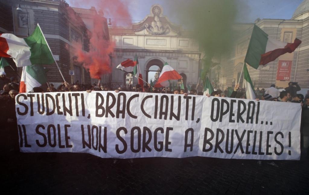 Itāļi protestos prasa gāzt taupīgo valdību