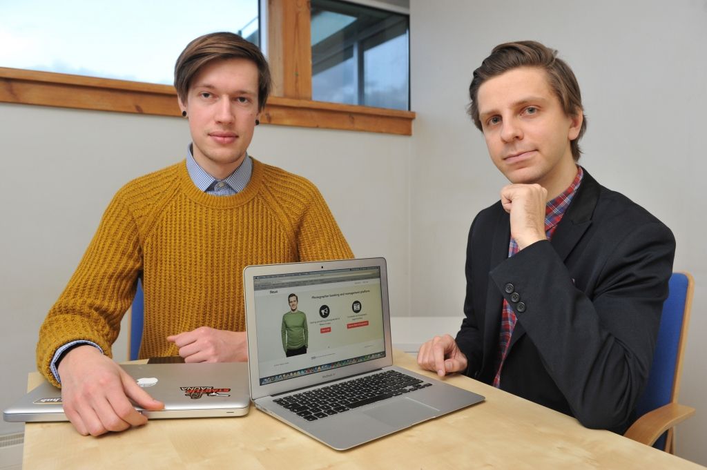 Sākam biznesu: Latvijā radīts fotogrāfu meklētājs pēc maina konceptu pēc «jaunuzņēmumu pirts» Somijā