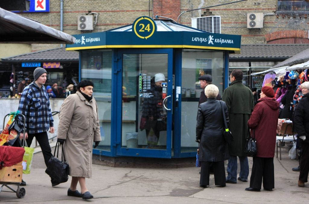 Krājbankas īpašumus nepērk