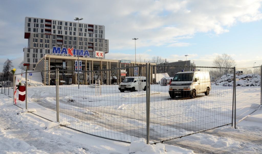 Tiesa noraida pieteikumu par uzņēmumu mantas apķīlāšanu Zolitūdes traģēdijas 100 miljonu prāvā