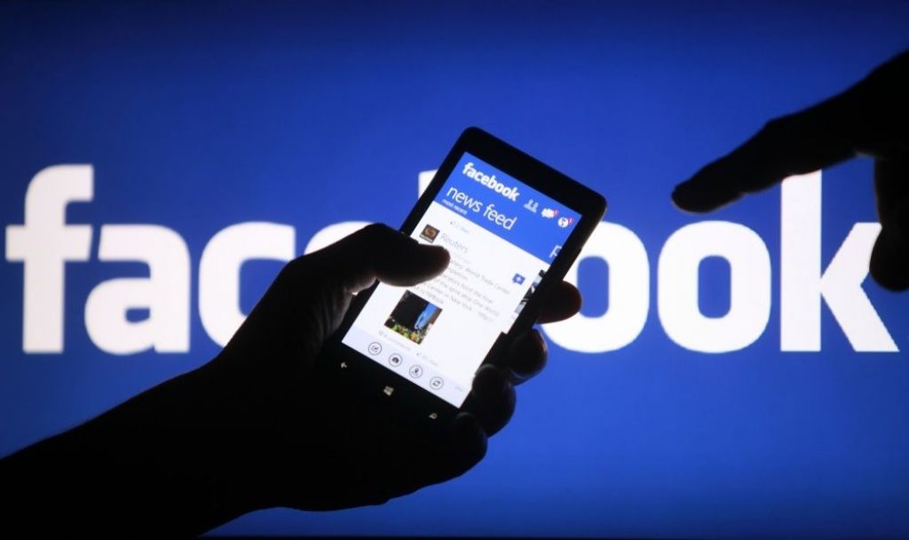 Tevi Facebook var pētīt arī aizdevēji